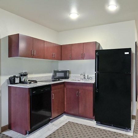 Cobblestone Hotel & Suites Pulaski/Green Bay Exterior foto